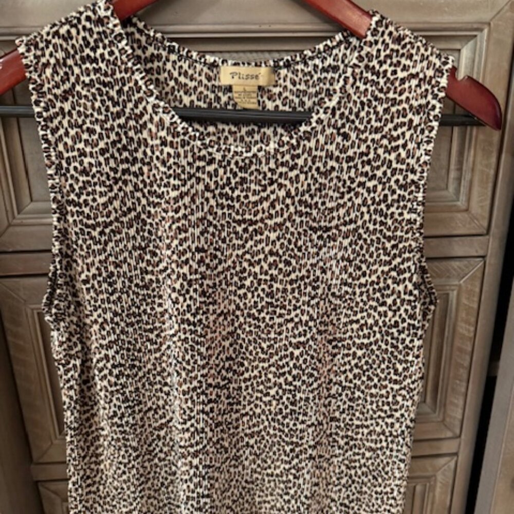 Plisse - Sleeveless Blouse - Animal Print - Size L